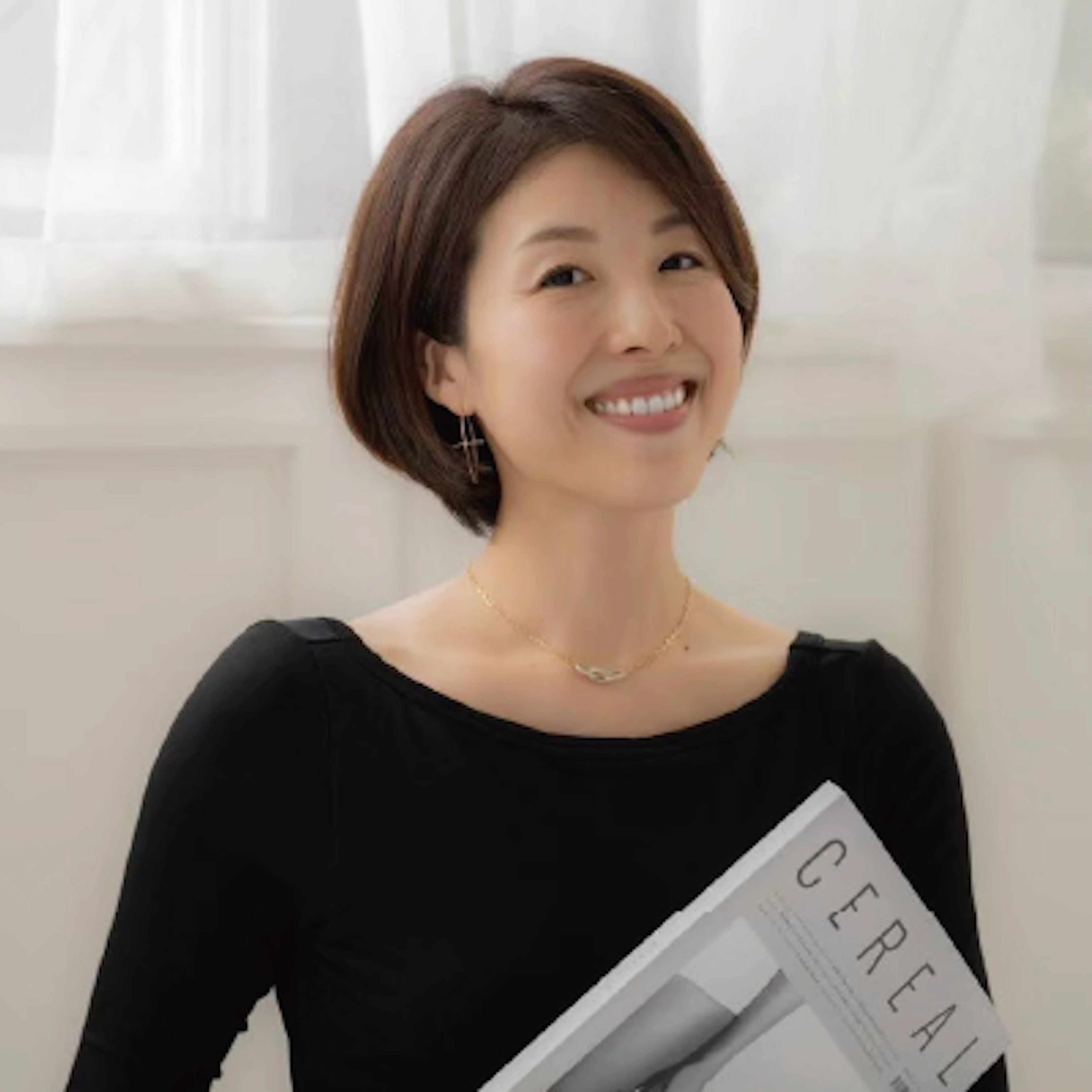 美波 としえ