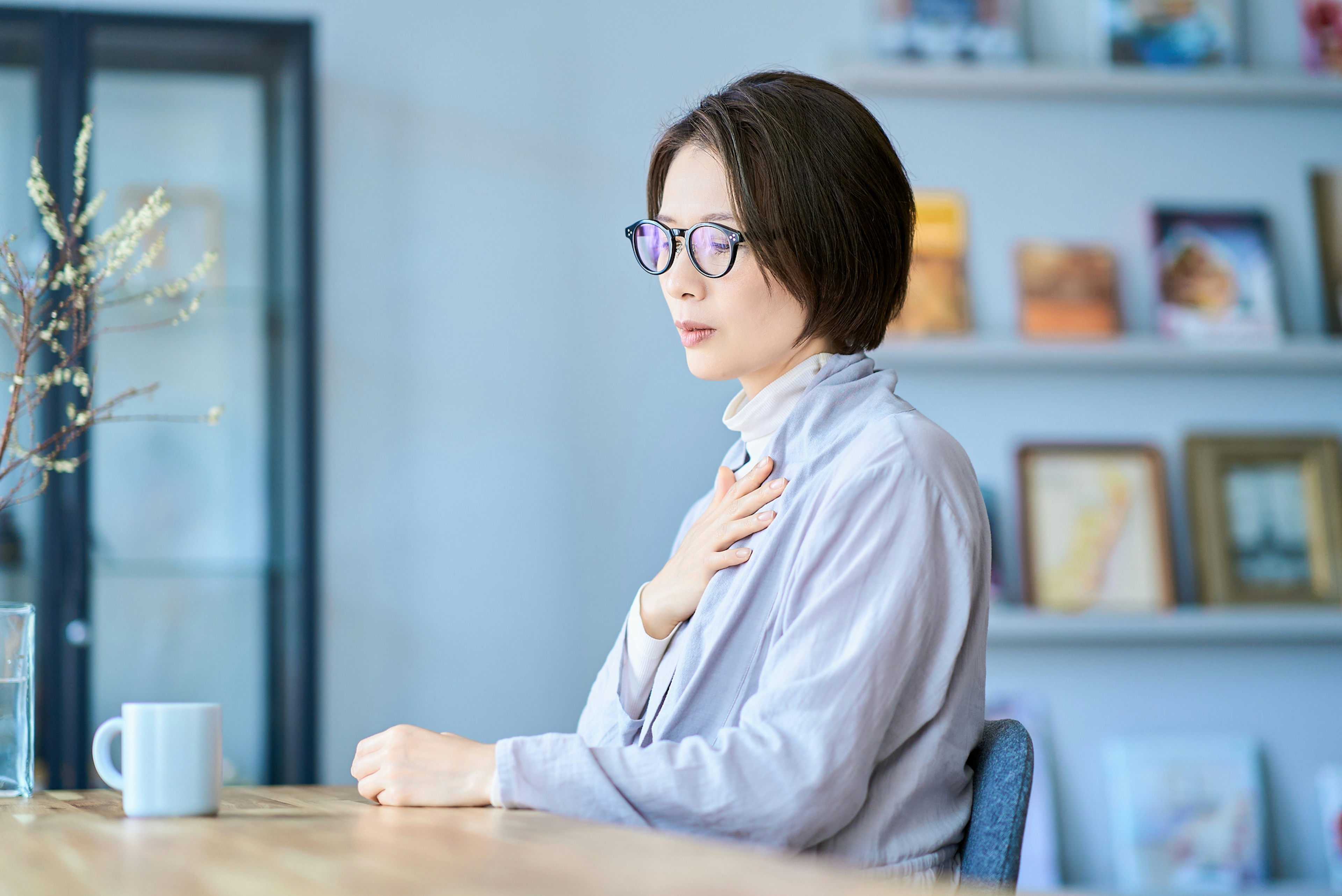 更年期を我慢で乗り切らない。からだとこころを労わるための適切な対策は？