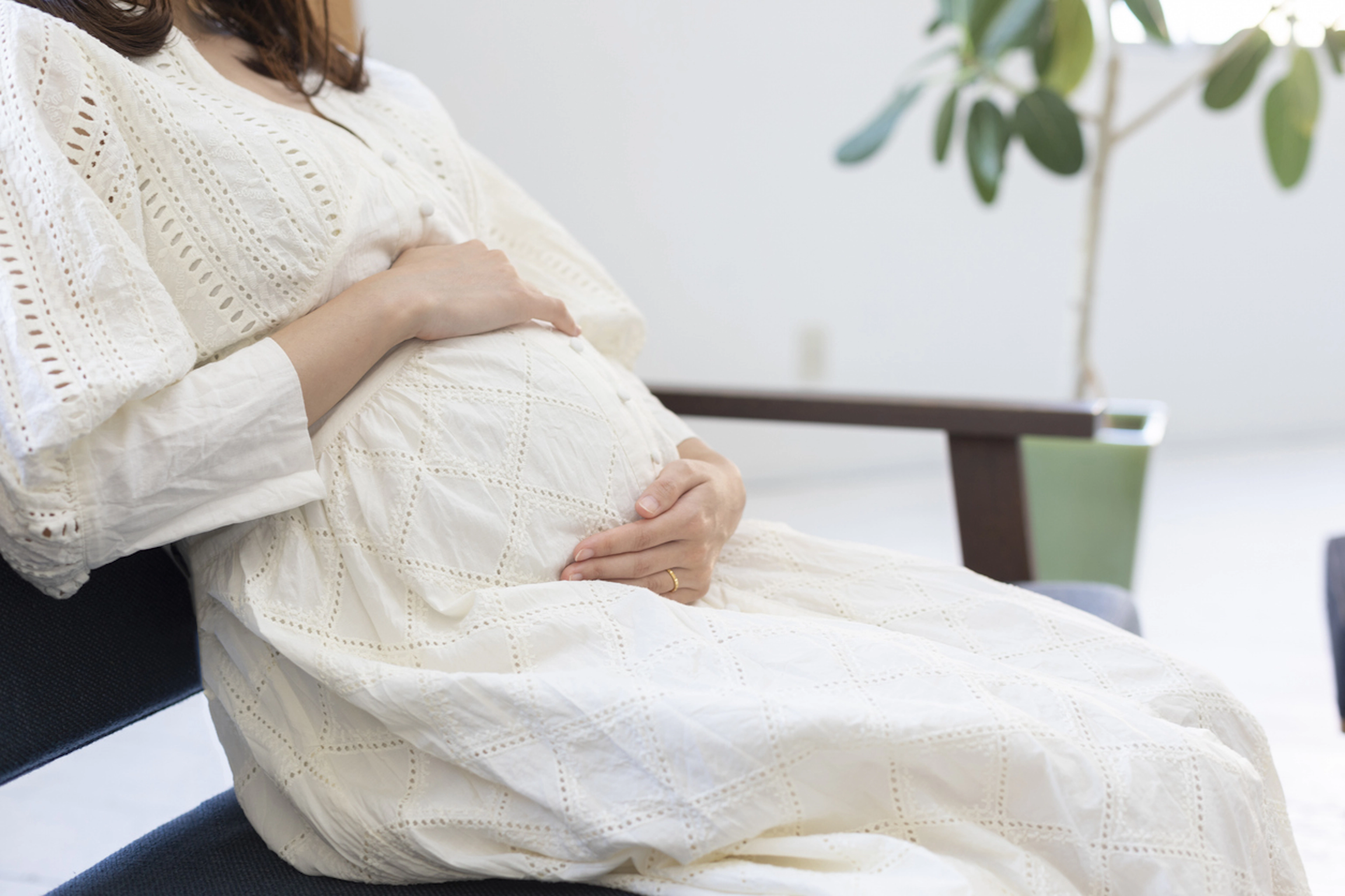 妊娠中期はなぜ安定期?母体と胎児の変化や注意点を解説